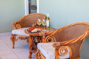 Villa | Dining - Villa in Armacao de Pera With Garden (Silves)