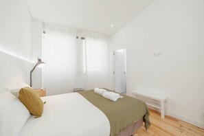 1 bedroom, iron/ironing board, travel cot, free WiFi