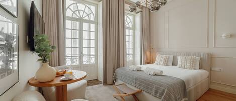 Bügeleisen/Bügelbrett, kostenloses WLAN, Bettwäsche