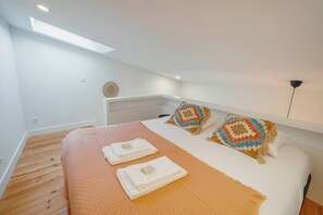 Silitysrauta/-lauta, ilmainen Wi-Fi, vuodevaatteet