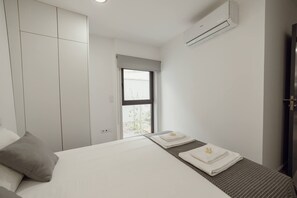 6 habitaciones, tabla de planchar con plancha y wifi gratis