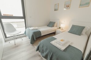6 chambres, fer et planche à repasser, Wi-Fi gratuit, draps fournis