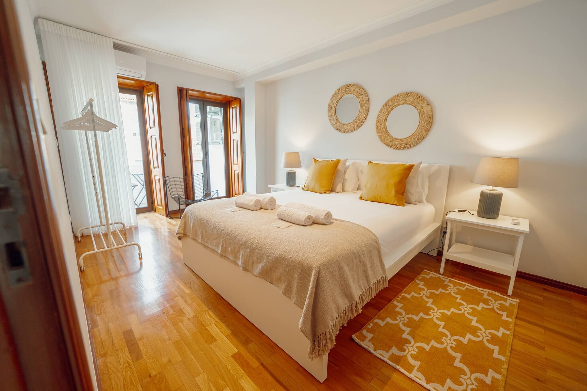 2 dormitorios, tabla de planchar con plancha, wifi gratis y ropa de cama