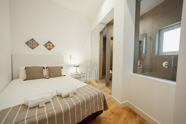 Strykejern/-brett, wi-fi (inkludert) og sengetøy