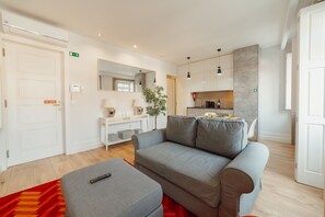 TV - Downtown Elegant 2 by Hosty (Porto)