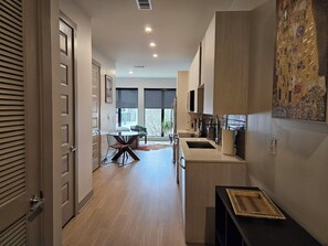 Unclassified image, 4 of 18, button - Stylish Studio in Midtown ATL (Atlanta)