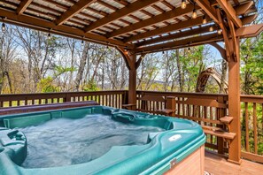 مغطس سبا خارجي