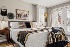 4 habitaciones, escritorio, wifi gratis y ropa de cama