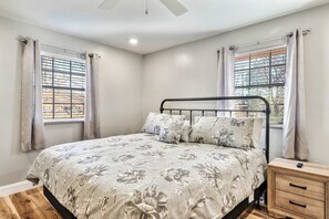 2 chambres, fer et planche à repasser, Wi-Fi, literie fournie