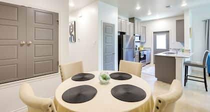 2 Mi to Dtwn Temple: Pet-friendly Home w/ Yard