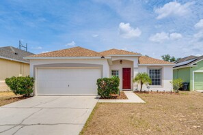 House (5 Bedrooms) | Interior - 11 Mi to Disney: Home w/ Pool in Davenport! (Davenport)