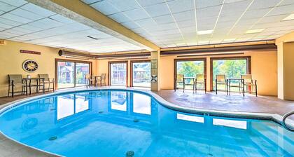 < 1 Mi to Mt Snow: Charming Condo w/ Fireplace