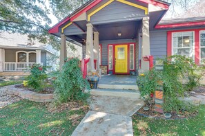 House (3 Bedrooms) | Interior - Dog-friendly Retreat w/ Yard, 22 Mi to Dtwn Austin (Kyle)