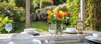 Charming Townhouse in Central Salcombe – Pet Friendly & Parking Included