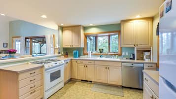 Cottage (2 Bedrooms) | Interior