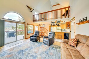 Interior - Boat, Fish, Swim: Lake Pend Oreille Gem w/ Deck! (Bayview)