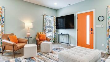 Cottage (2 Bedrooms) | Interior