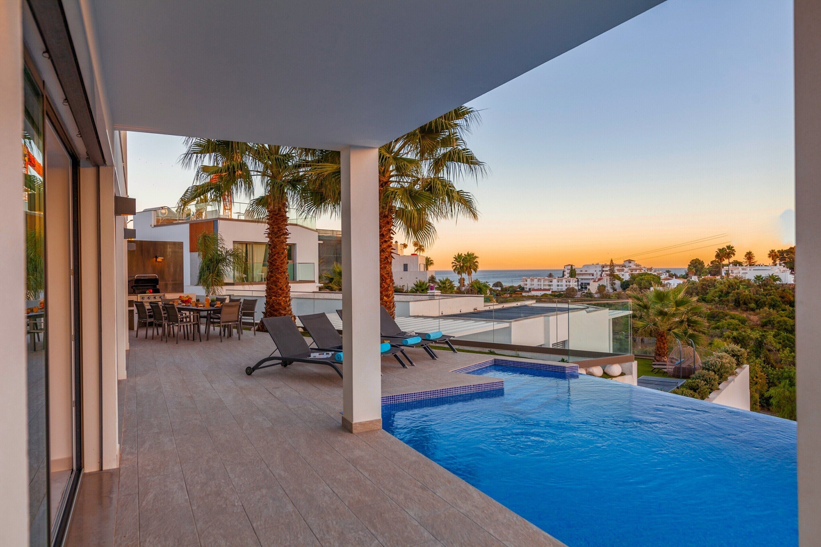 Villa | Pool | Indoor pool, outdoor pool