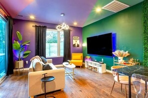 Fernseher, Stereoanlage