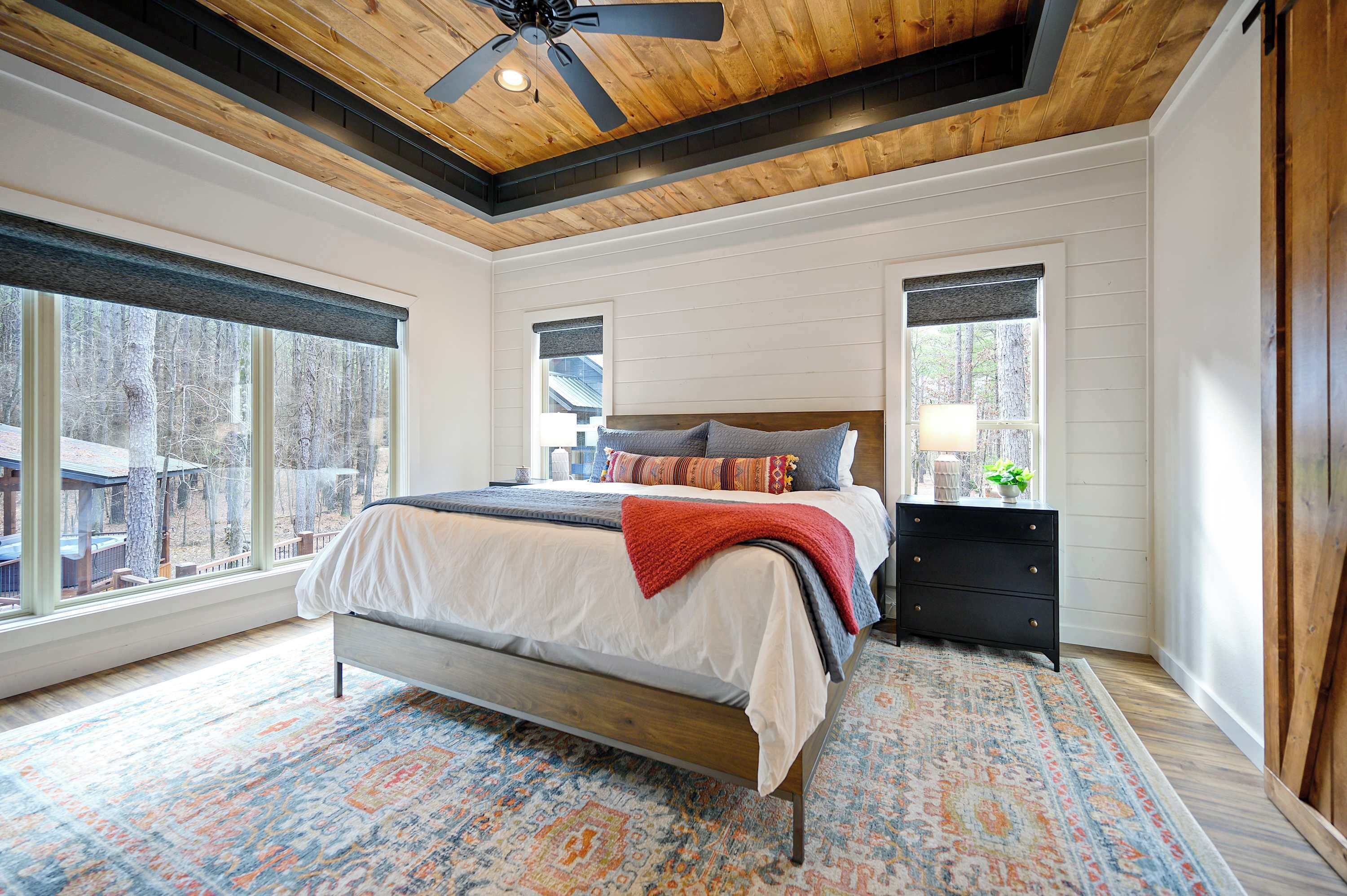 3 多间卧室、熨斗/熨衣板、旅行婴儿床、WiFi