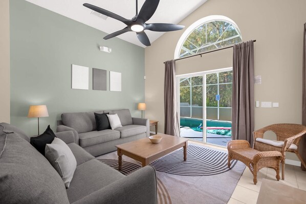 House | 4 bedrooms, Internet