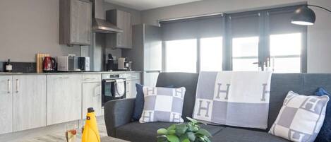 تلفزيون، مكتب