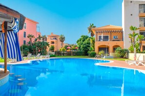 Leilighet | Basseng | Utendørsbasseng