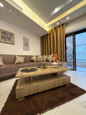 Apartment, 2 Bedrooms, Smoking, Balcony | Living room - Charming 3 Bedroom Apartment in Amman (Amman)