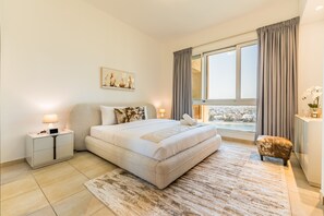 1 bedroom, in-room safe, iron/ironing board, free WiFi - Pool & Sea Views 2BR with Sofa-bed, Marina Residences 1, Palm Jumeirah by Deluxe Holiday Homes (Dubai)