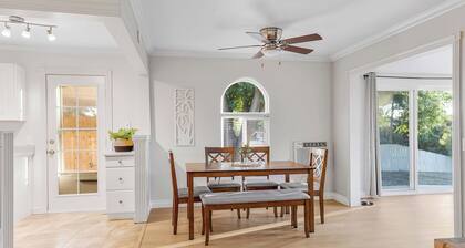 Game room & Fire Pit|Short Walk to Downtown!