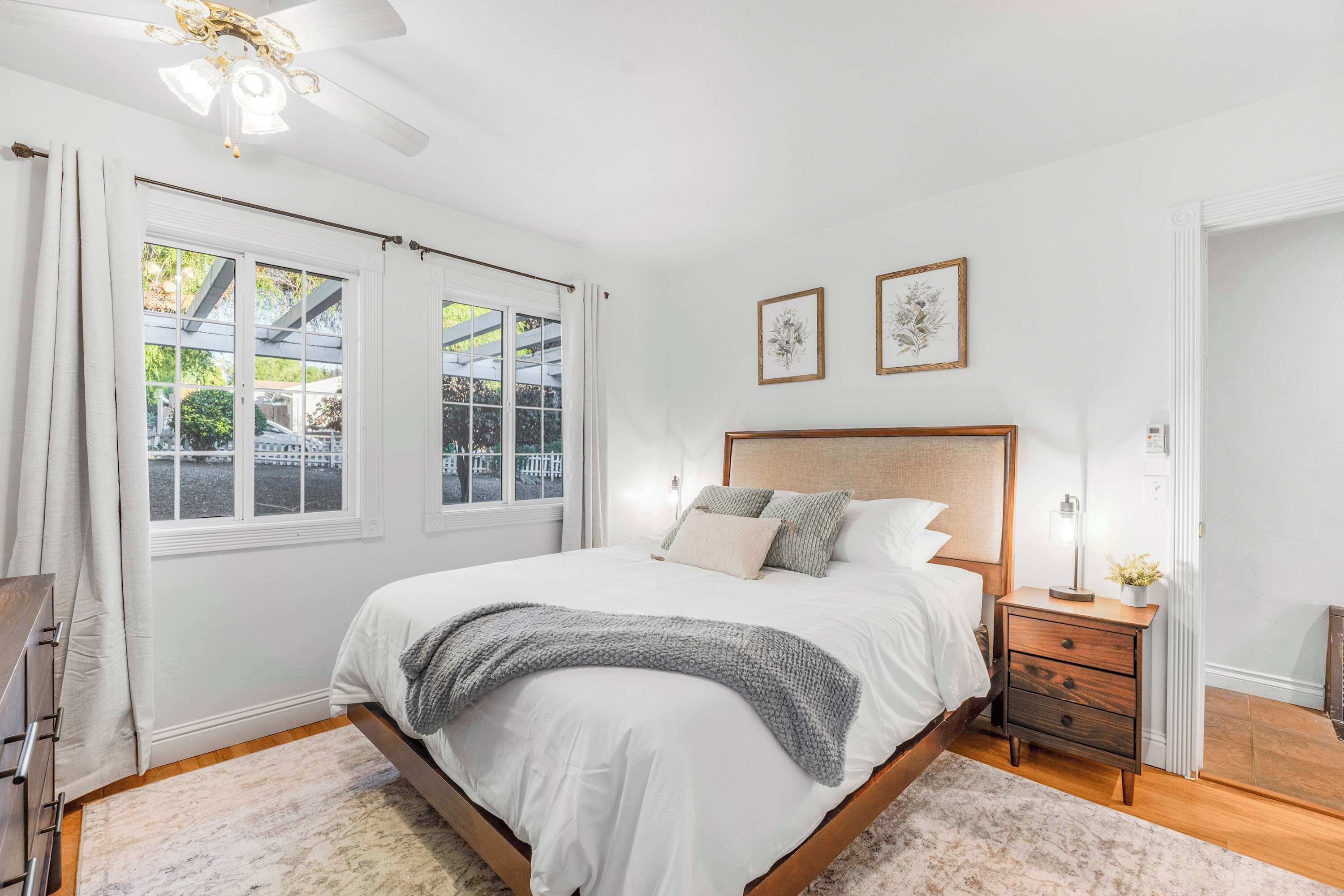 3 sovrum, skrivbord, strykjärn/strykbräda och wi-fi