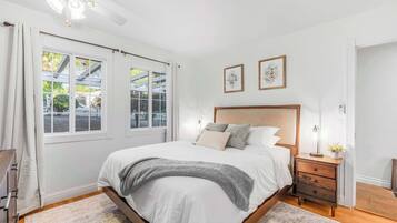 3 sovrum, skrivbord, strykjärn/strykbräda och wi-fi