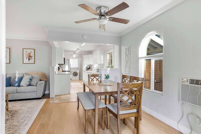 Game room & Fire Pit, Close to Downtown!