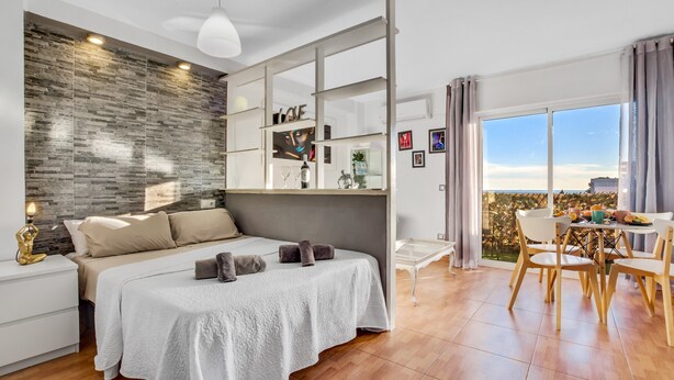 Apartment | 1 bedroom, laptop workspace, iron/ironing board - Apartment in Torremolinos With Sea Views (Torremolinos)