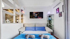 Apartment | Interior - Apartment in Torremolinos With Sea Views (Torremolinos)
