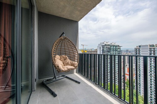 GG Home – Stylish 1BR Apartment with Great View