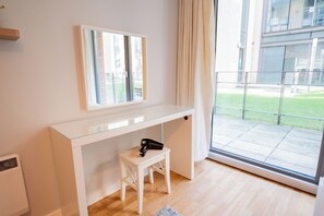 Interior - Bright & Modern Dublin City Stay (Smithfield)