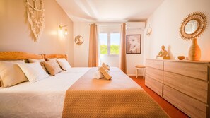 Villa | 3 chambres, fer et planche à repasser, draps fournis