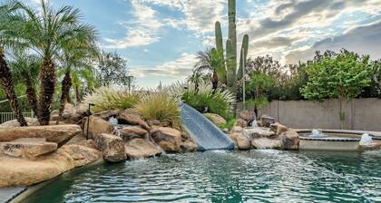 Private Movie Theater, Luxury Pool, Hot Tub