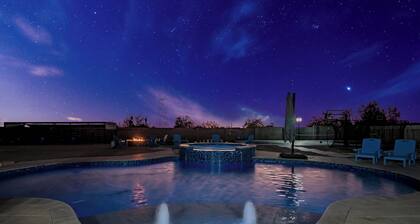 7 Bedroom Pickleball / Pool / Hot Tub / Orchard