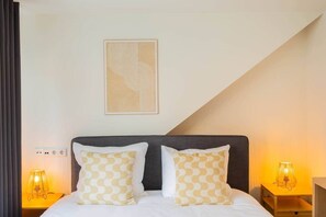 2 bedrooms, desk, iron/ironing board, WiFi - Premium 70m2 Two-Bedroom Apartment - SD23H (Eindhoven)