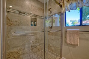 Shower, hair dryer, towels - 765 Preston Remodeled Golf Course and Mountain View (Palm Desert)