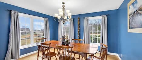 House, Multiple Bedrooms | Dining