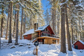Exterior - Riverhouse 3 Bedroom Home (Leavenworth)