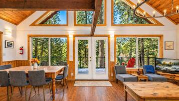 House, 3 Bedrooms | Interior