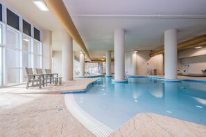 Lägenhet - 4 sovrum | Pool | Inomhuspool och utomhuspool