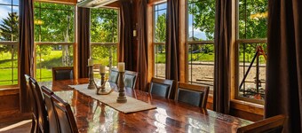Outpost Oasis- Wonderful 6 bedroom house!