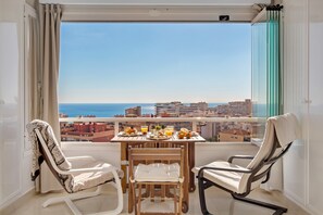 Apartamento | Restaurante al aire libre