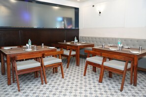 Restaurant - Sri Sai Residence (Tumkur)