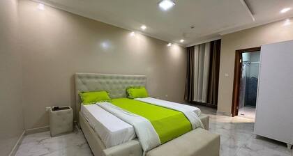 Cozy 2-bedroom apartment in charming Kigali with WiFi